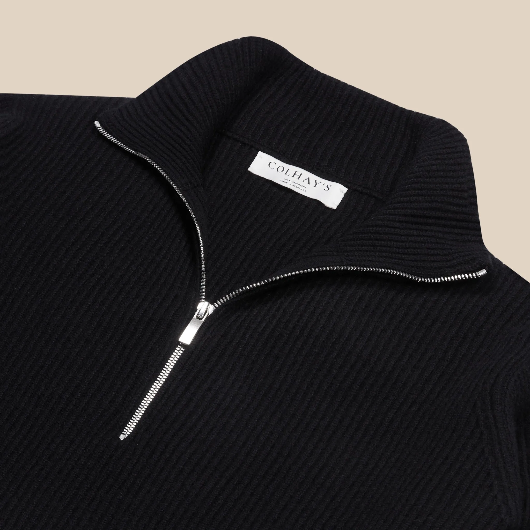 Cashmere alpine half zip sweater in black
