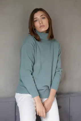 Cosy Classic Oversized Wool Turtleneck - Green