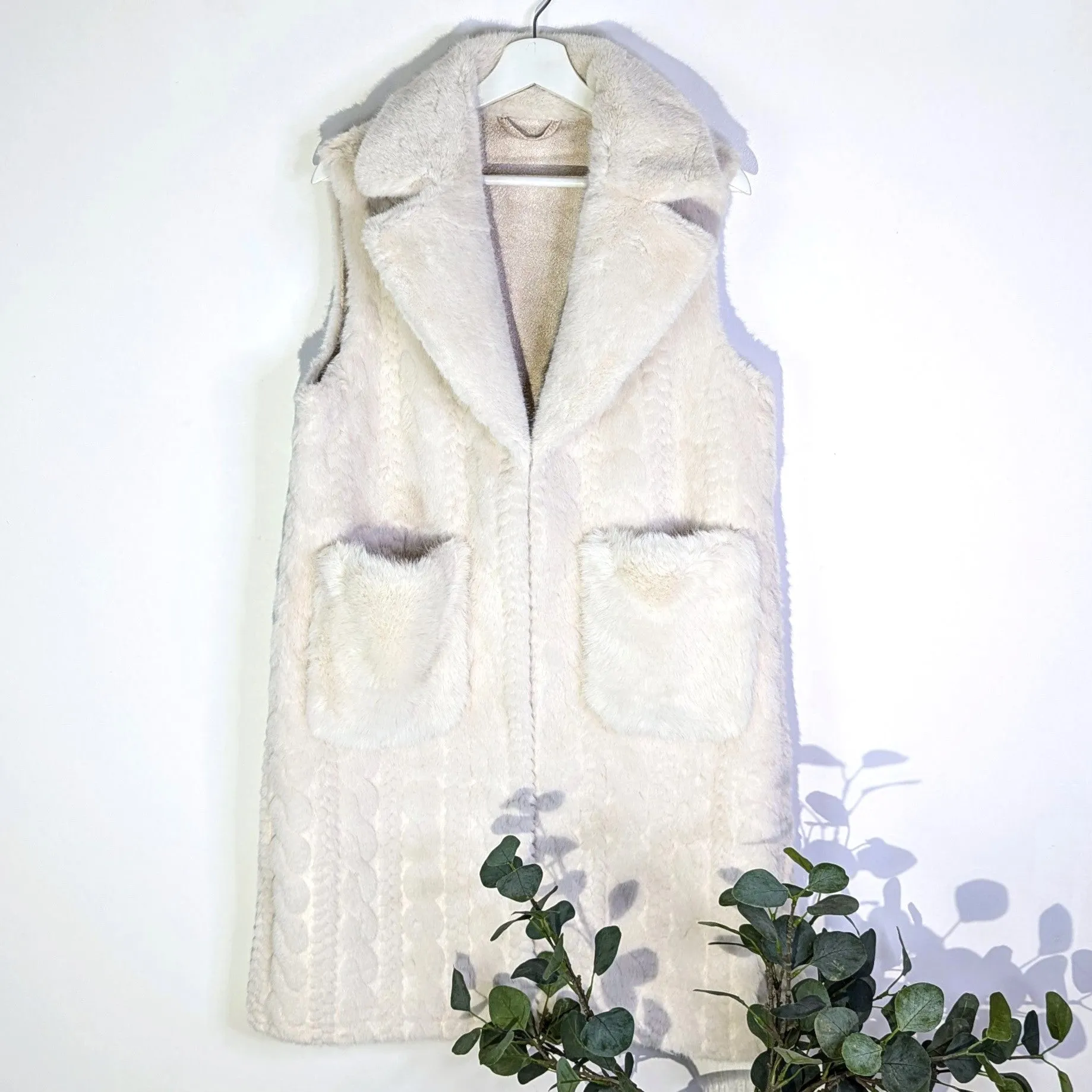 Luxury faux fur long gilet with pockets