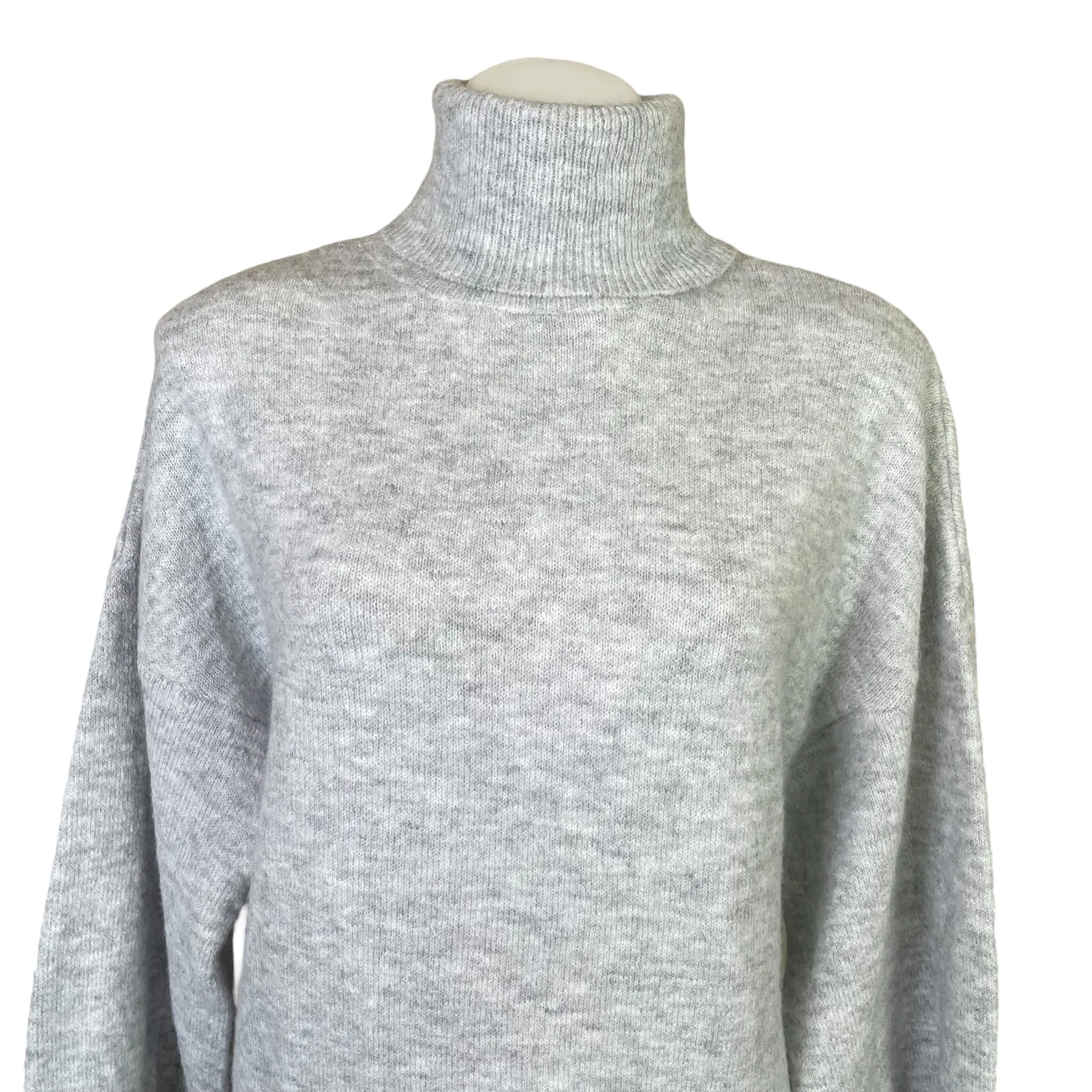 Pretty Little Thing | Women's Light Gray Turtleneck Tunic Sweater | Size: S