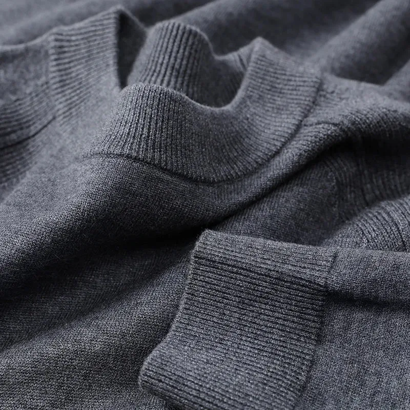 Semi-turtleneck Pullover